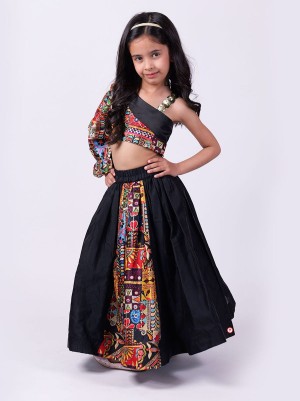 Latest cotton silk top with one shoulder black skirt with top