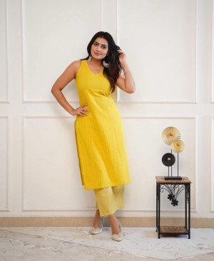 Beautiful sleeveless handloom soft cotton yellow kurti palazzo