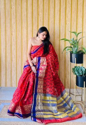Exclusive weaving beautiful soft cotton silk red saree