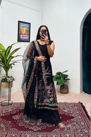 Embroidery beautiful designer faux georgette black kurti dupatta lehenga