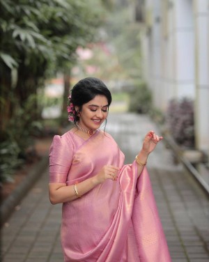 Beautifulness exclusive rich pallu banarasi soft ilk pink saree