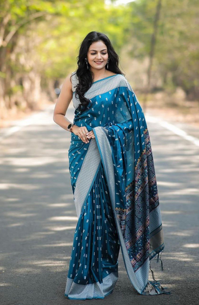 Beautiful rich pallu soft silk teal saree