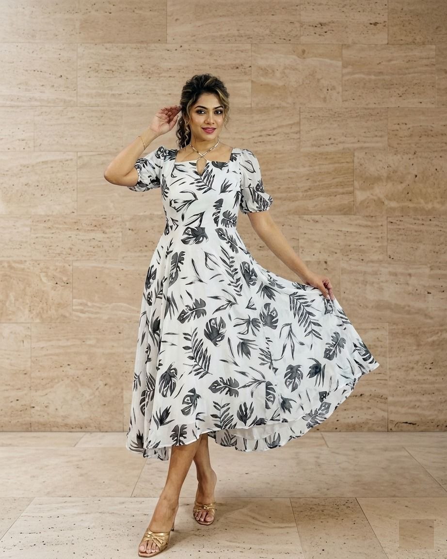 Perfectly georgette black dress