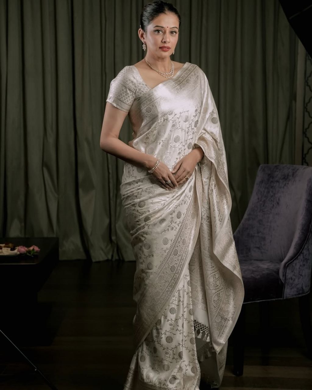Exclusive jacquard banarasi silk cream saree