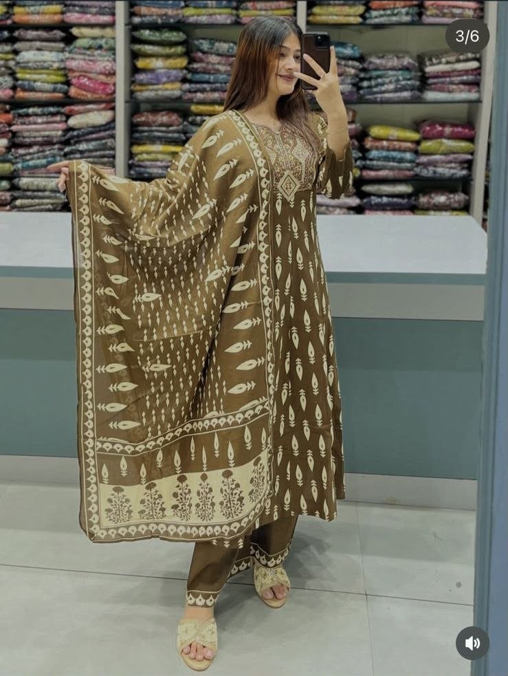 Collection embroidery cotton mehendi kurti pant dupatta