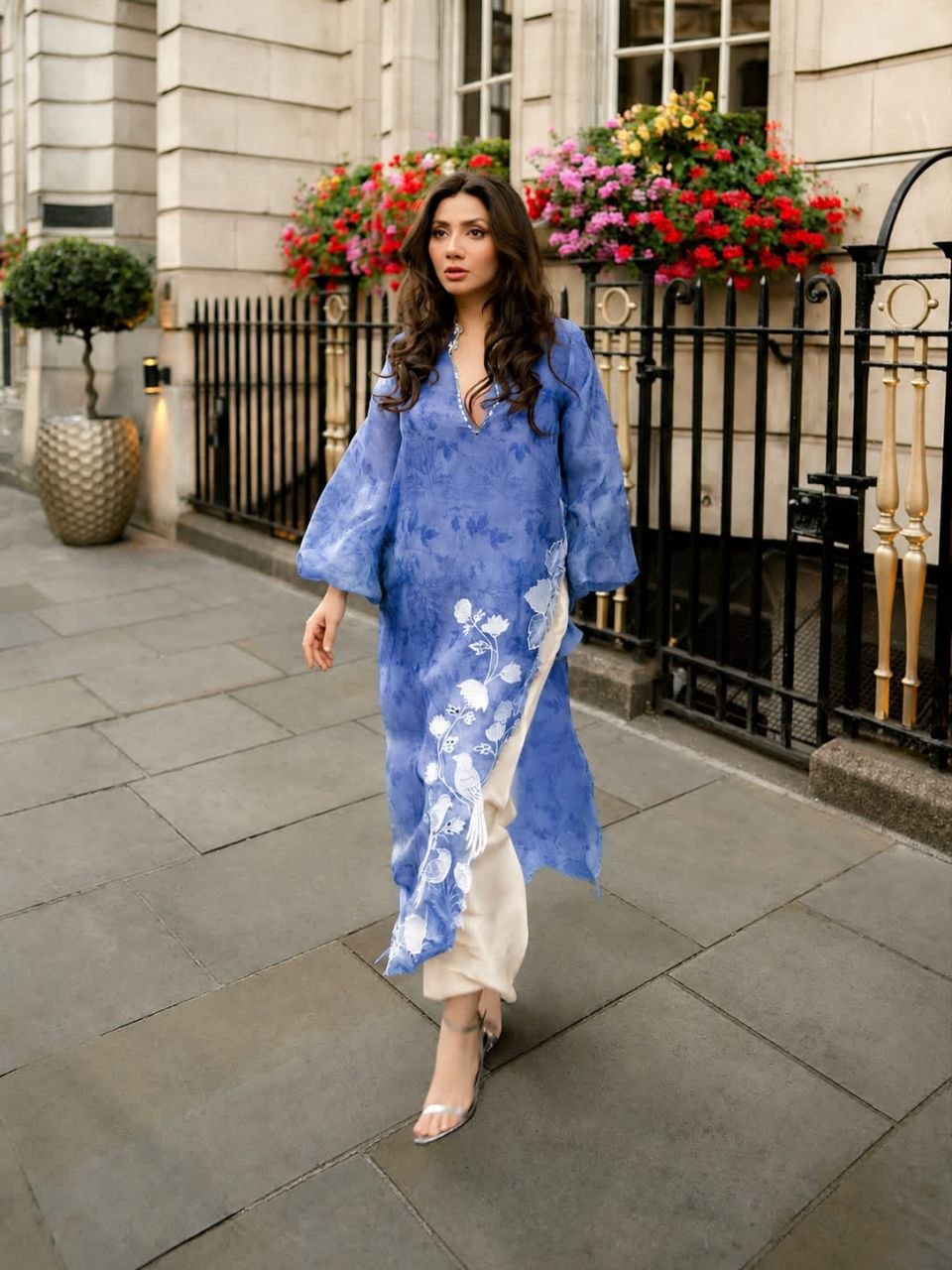 Western digital print thread organza blue top pant
